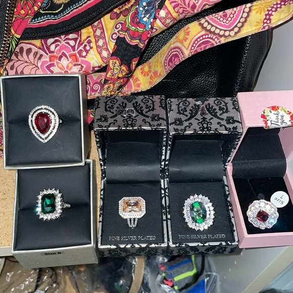 SOLD ❌ BADGLEY MISCHKA RING - Picture 8 of 8